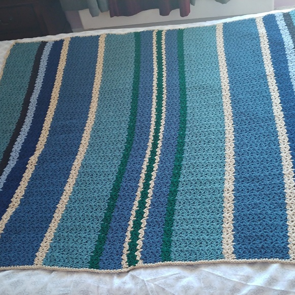 Knitted blanket - Picture 4 of 4